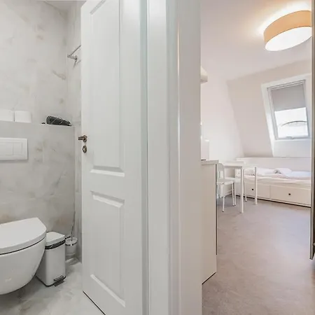 Flat In A Calm Neighborhood 3 *